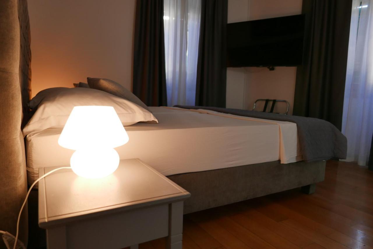 Hotel Tri Lava Luxury Living Split Exteriér fotografie